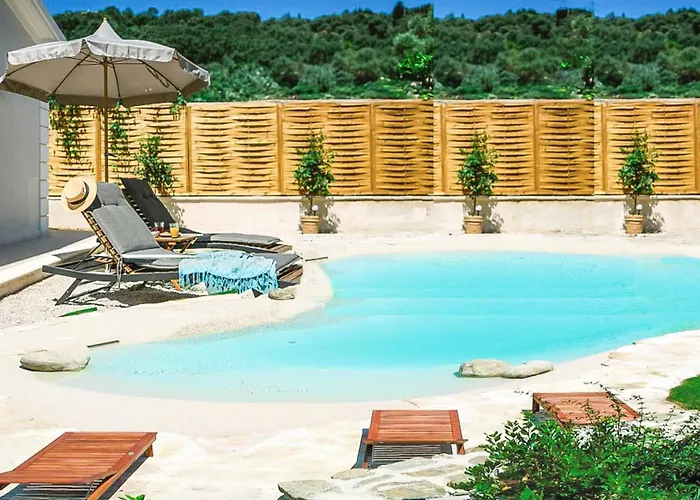 Jinjola Villa Agios Stefanos Kassiopi